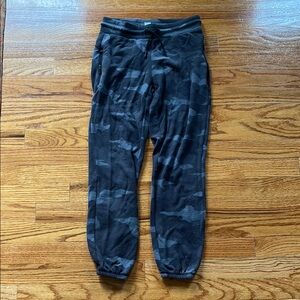 Athleta girl black Camouflage Jogger